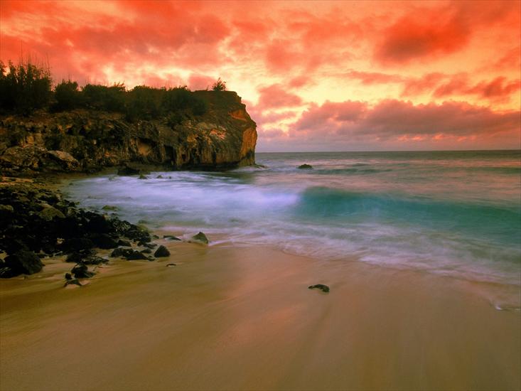 Krajobrazy - Sunset at Shipwrecks Beach, Poipu, Kauai, Hawaii.jpg